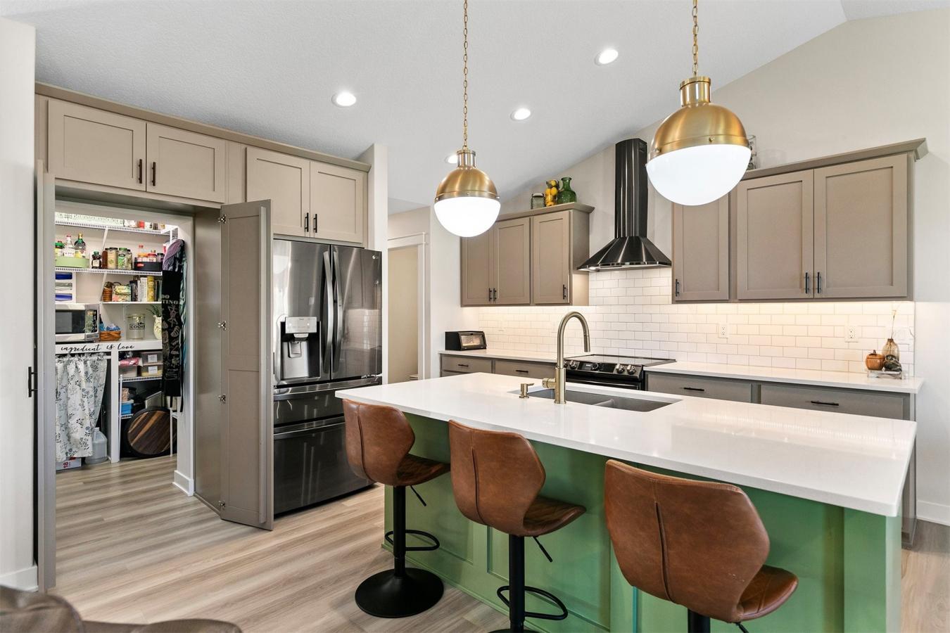 Altoona, Polk, 50009, United States, 3 Bedrooms Bedrooms, ,3 BathroomsBathrooms,Residential,For Sale,1992494