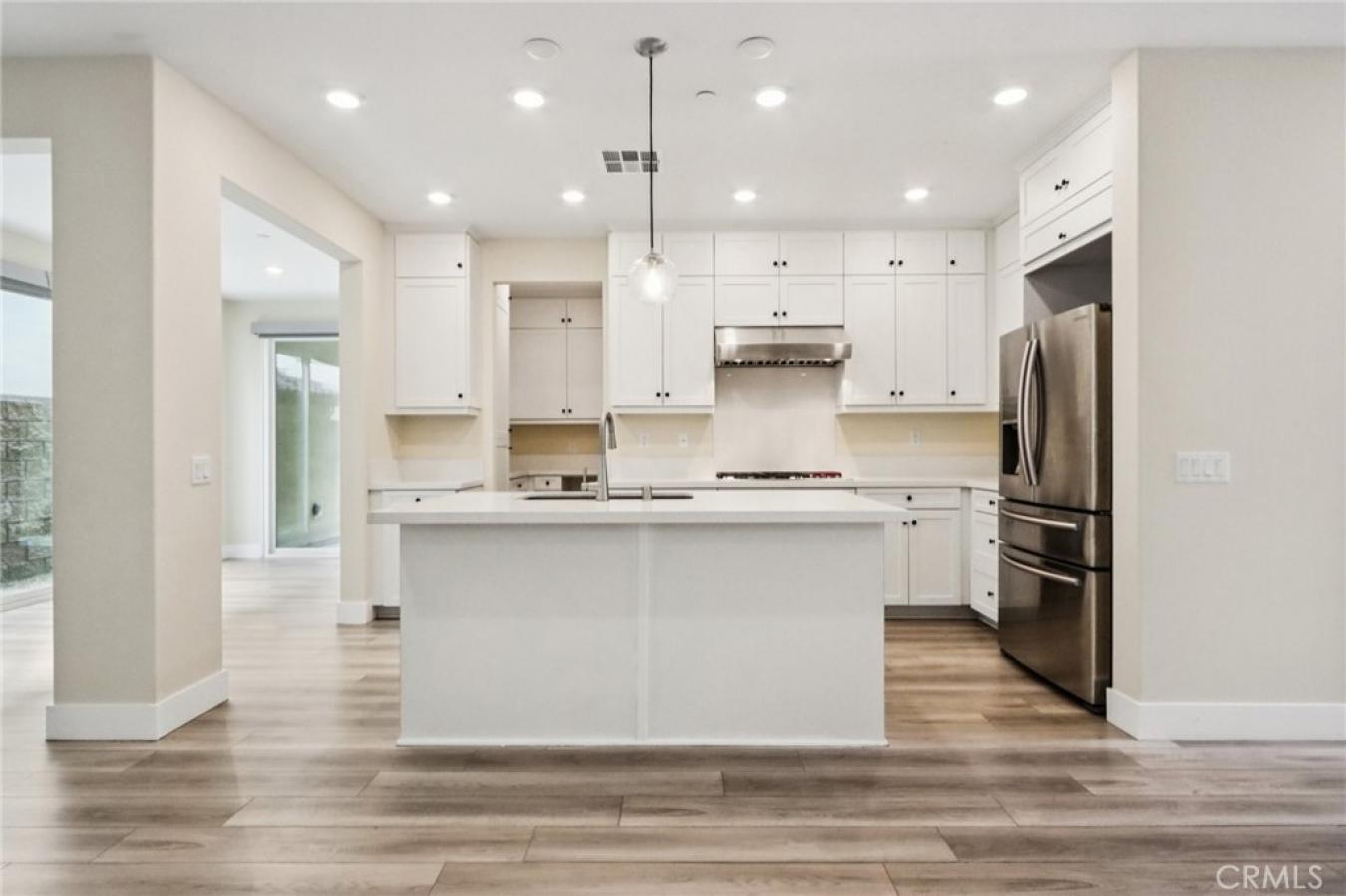 San Pedro, Los Angeles, 90732, United States, ,Residential,For Sale,1992492