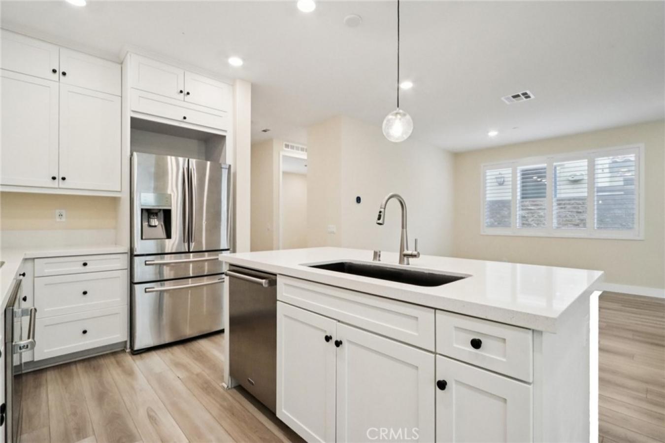 San Pedro, Los Angeles, 90732, United States, ,Residential,For Sale,1992492