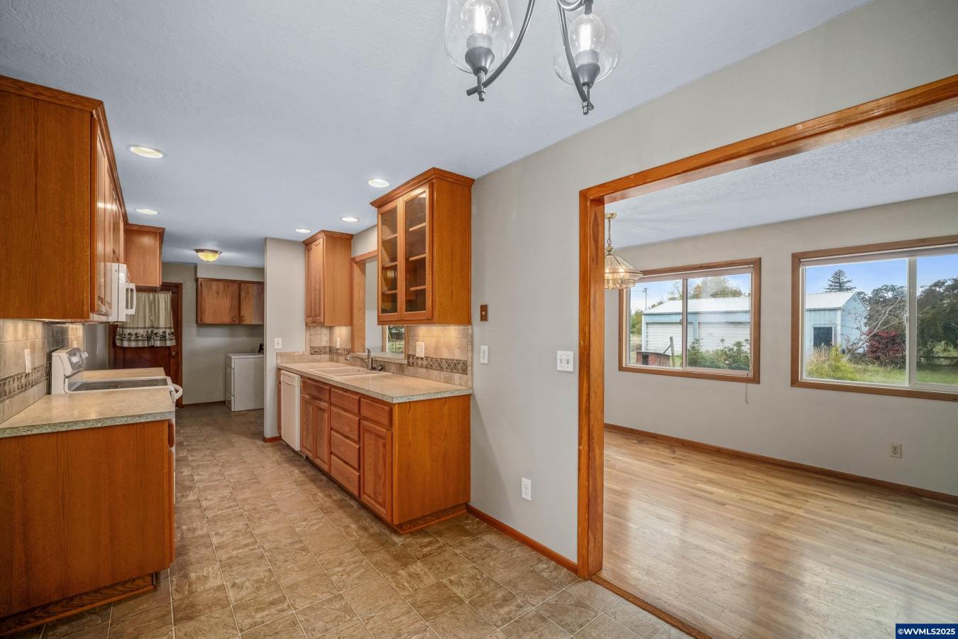 Turner, Marion, 97392, United States, 3 Bedrooms Bedrooms, ,2 BathroomsBathrooms,Residential,For Sale,1992495