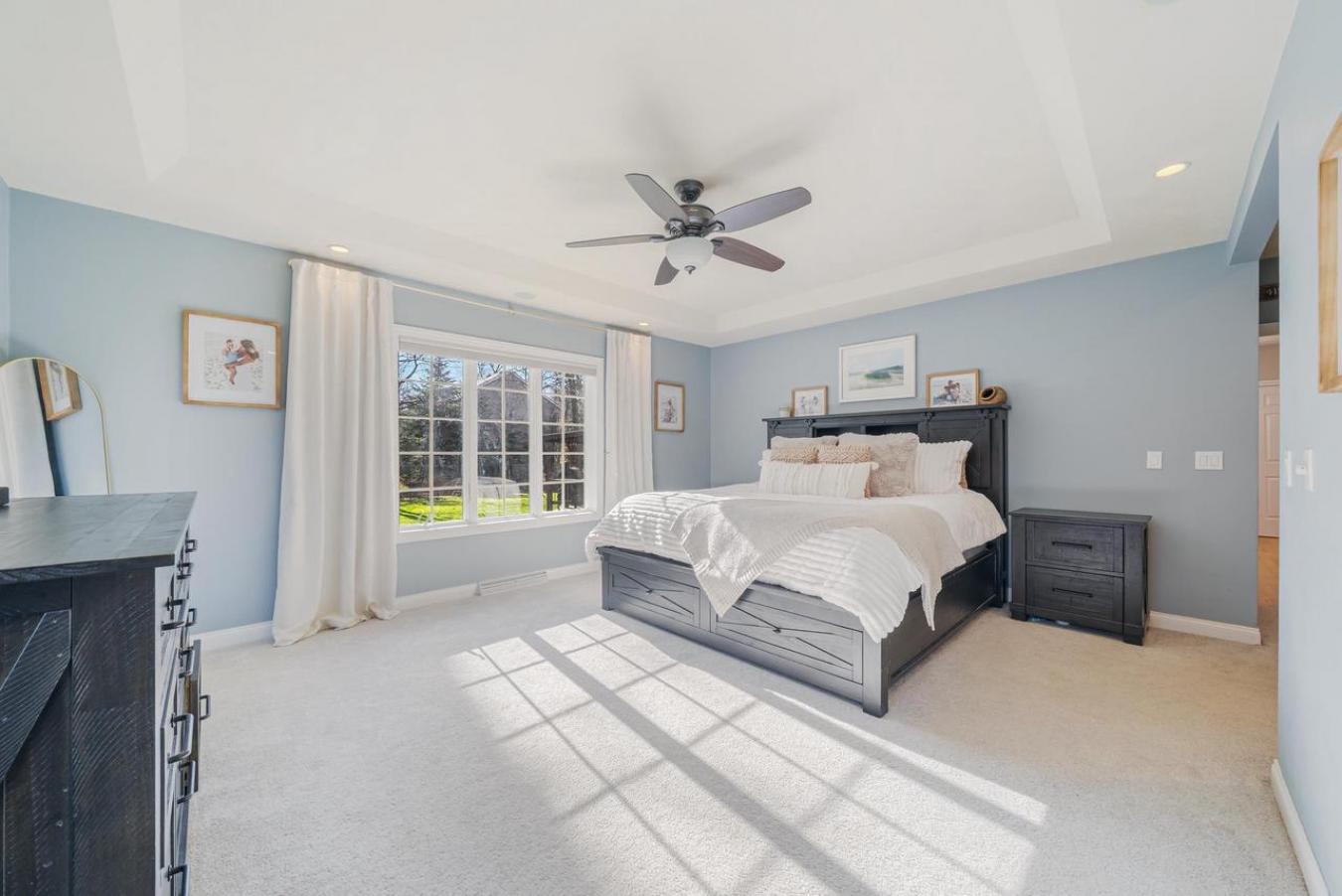 NEENAH, WINNEBAGO, 54956, United States, 5 Bedrooms Bedrooms, ,4 BathroomsBathrooms,Residential,For Sale,1992787