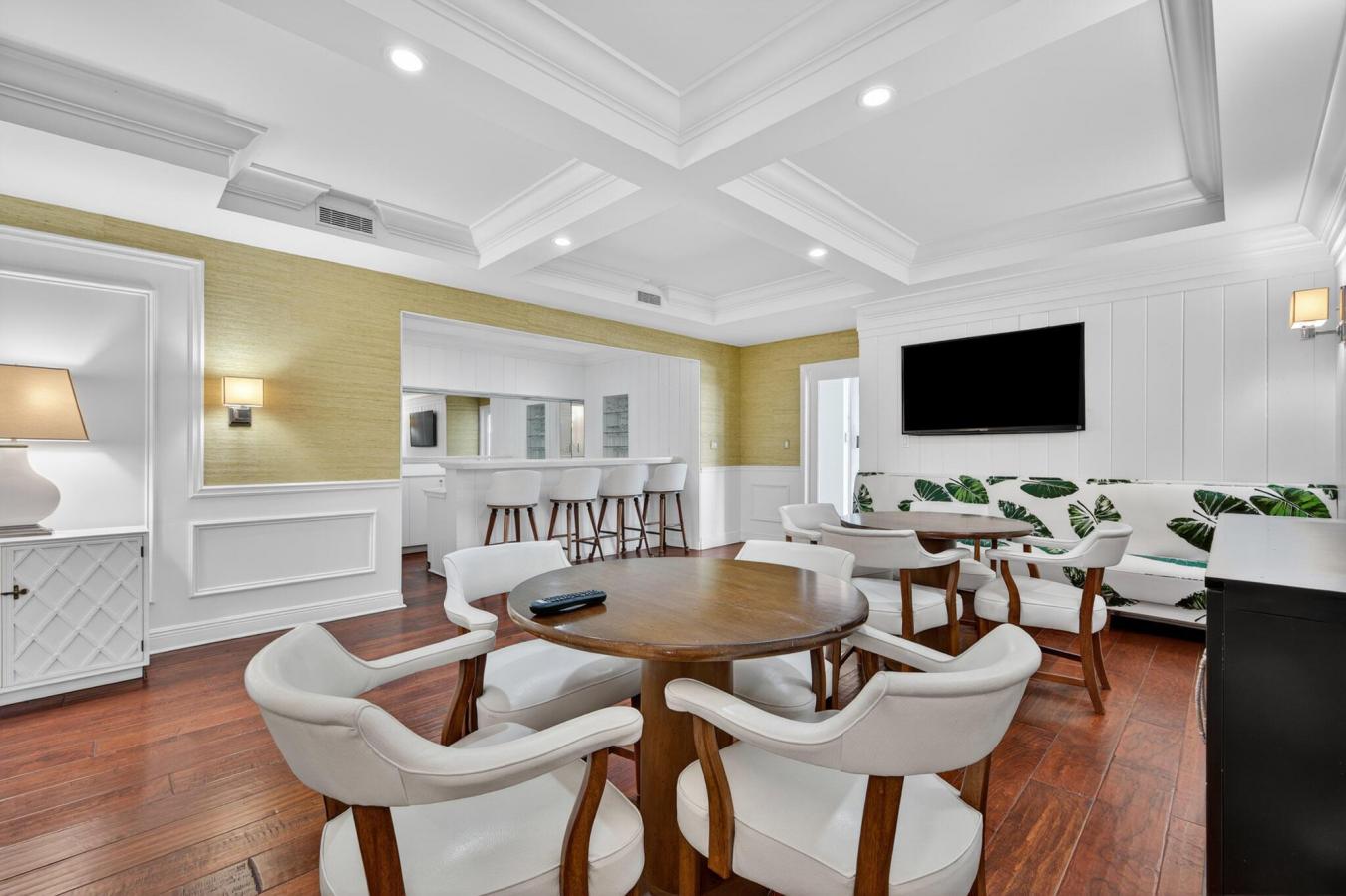 Palm Beach, Florida, 33480, United States, 3 Bedrooms Bedrooms, ,3 BathroomsBathrooms,Residential,For Sale,1994322