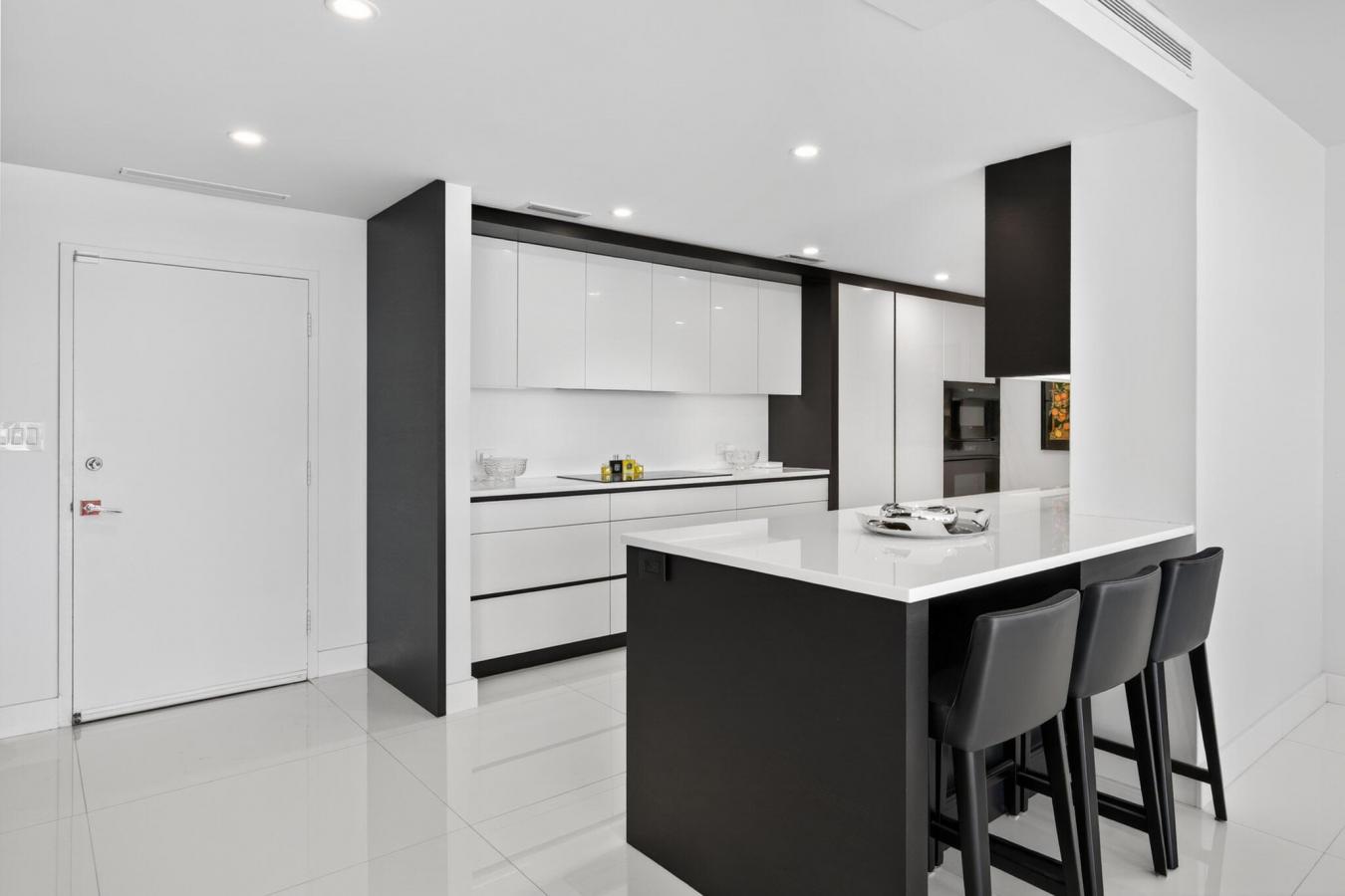 Palm Beach, Florida, 33480, United States, 3 Bedrooms Bedrooms, ,3 BathroomsBathrooms,Residential,For Sale,1994322