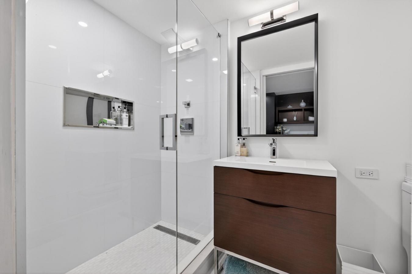 Palm Beach, Florida, 33480, United States, 3 Bedrooms Bedrooms, ,3 BathroomsBathrooms,Residential,For Sale,1994322