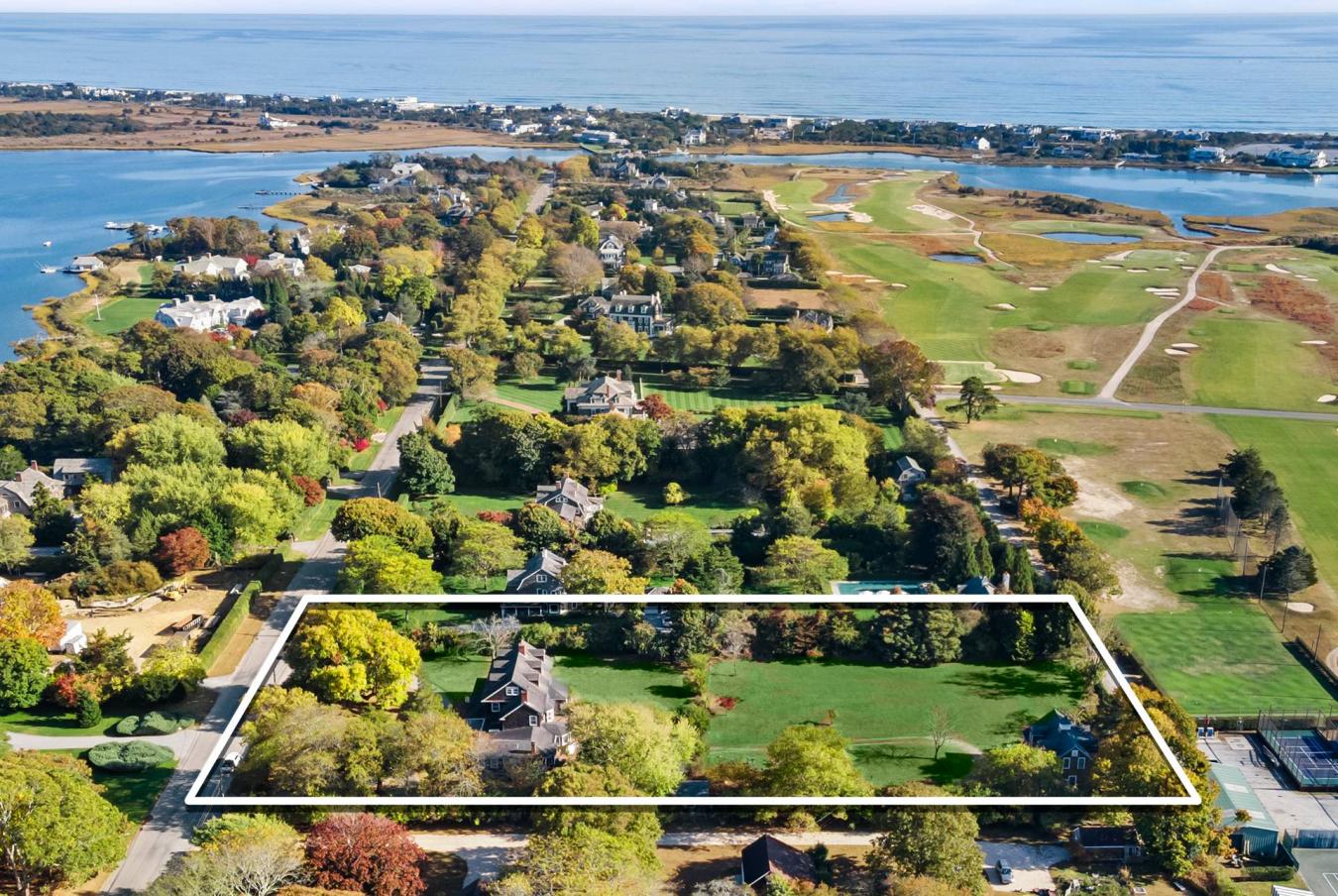 Village of Quogue, New York, 11959, United States, 7 Bedrooms Bedrooms, ,3 BathroomsBathrooms,Residential,For Sale,1994319