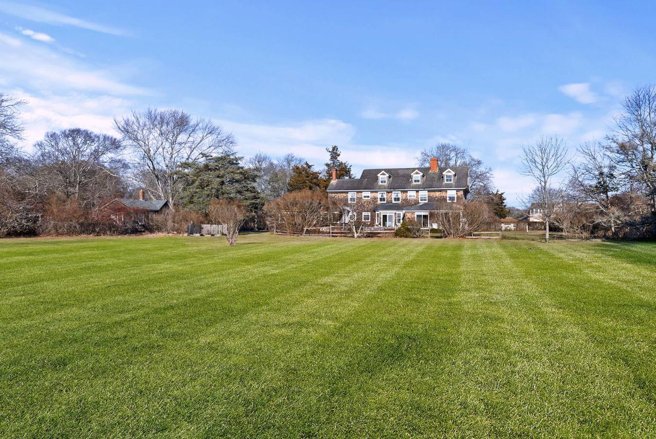 Village of Quogue, New York, 11959, United States, 7 Bedrooms Bedrooms, ,3 BathroomsBathrooms,Residential,For Sale,1994319