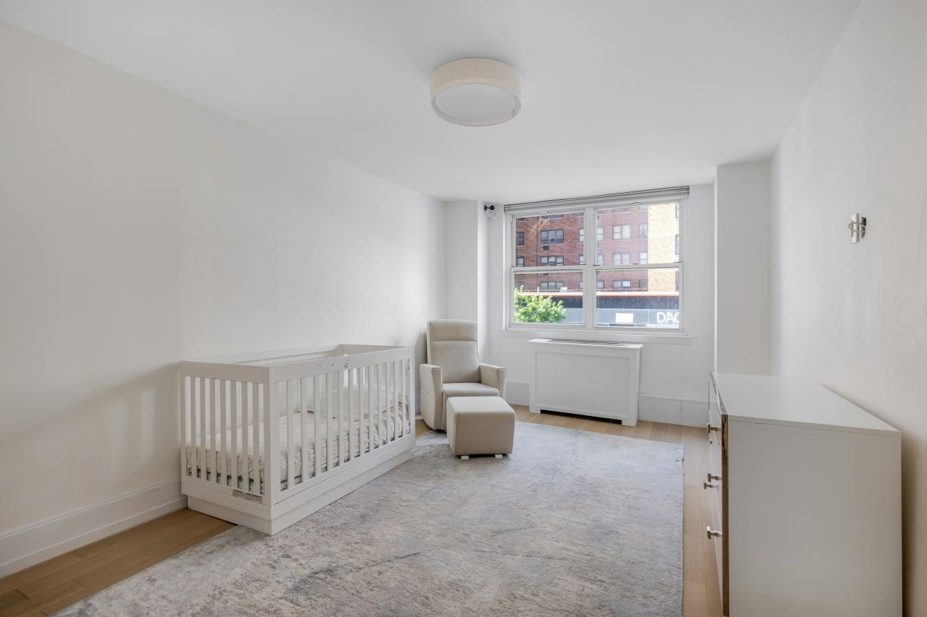 New York, New York, 10075, United States, 4 Bedrooms Bedrooms, ,3 BathroomsBathrooms,Residential,For Sale,1994320