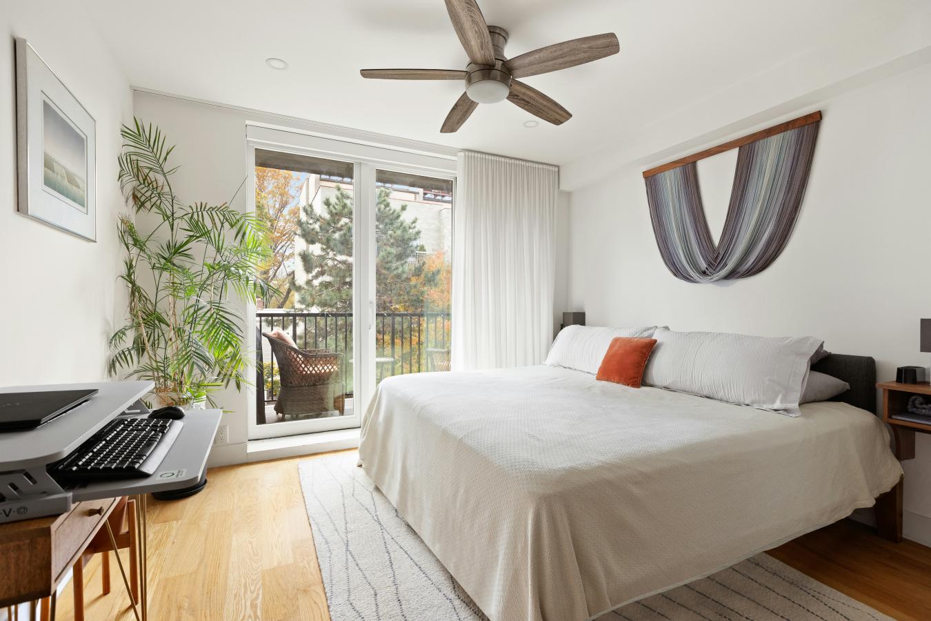 Greenwood Heights, New York, 11215, United States, 2 Bedrooms Bedrooms, ,2 BathroomsBathrooms,Residential,For Sale,1994312