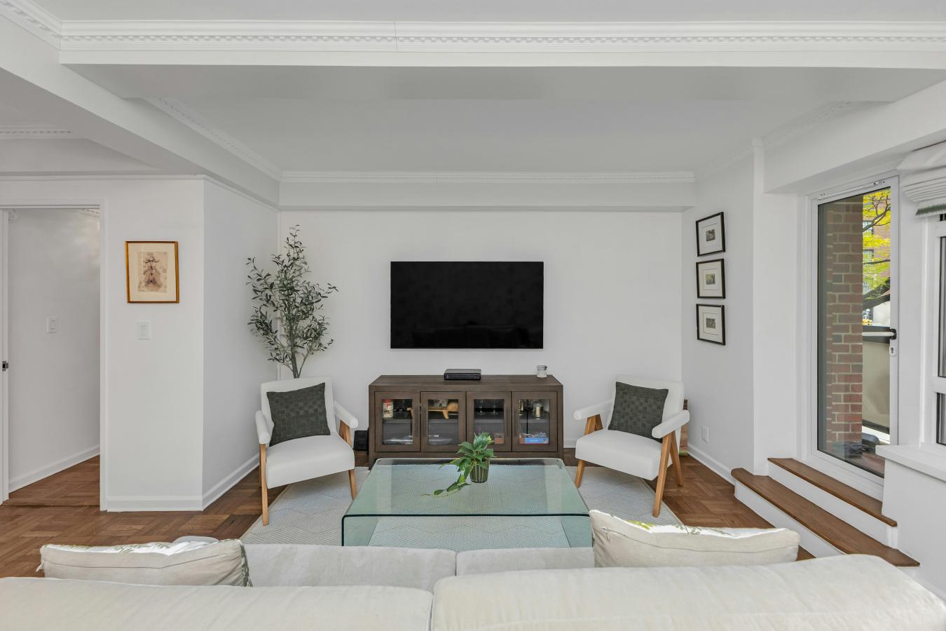 New York, New York, 10021, United States, 1 Bedroom Bedrooms, ,1 BathroomBathrooms,Residential,For Sale,1994310