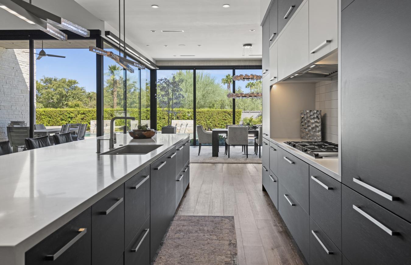 Paradise Valley, Arizona, 85253, United States, 4 Bedrooms Bedrooms, ,4 BathroomsBathrooms,Residential,For Sale,1992785