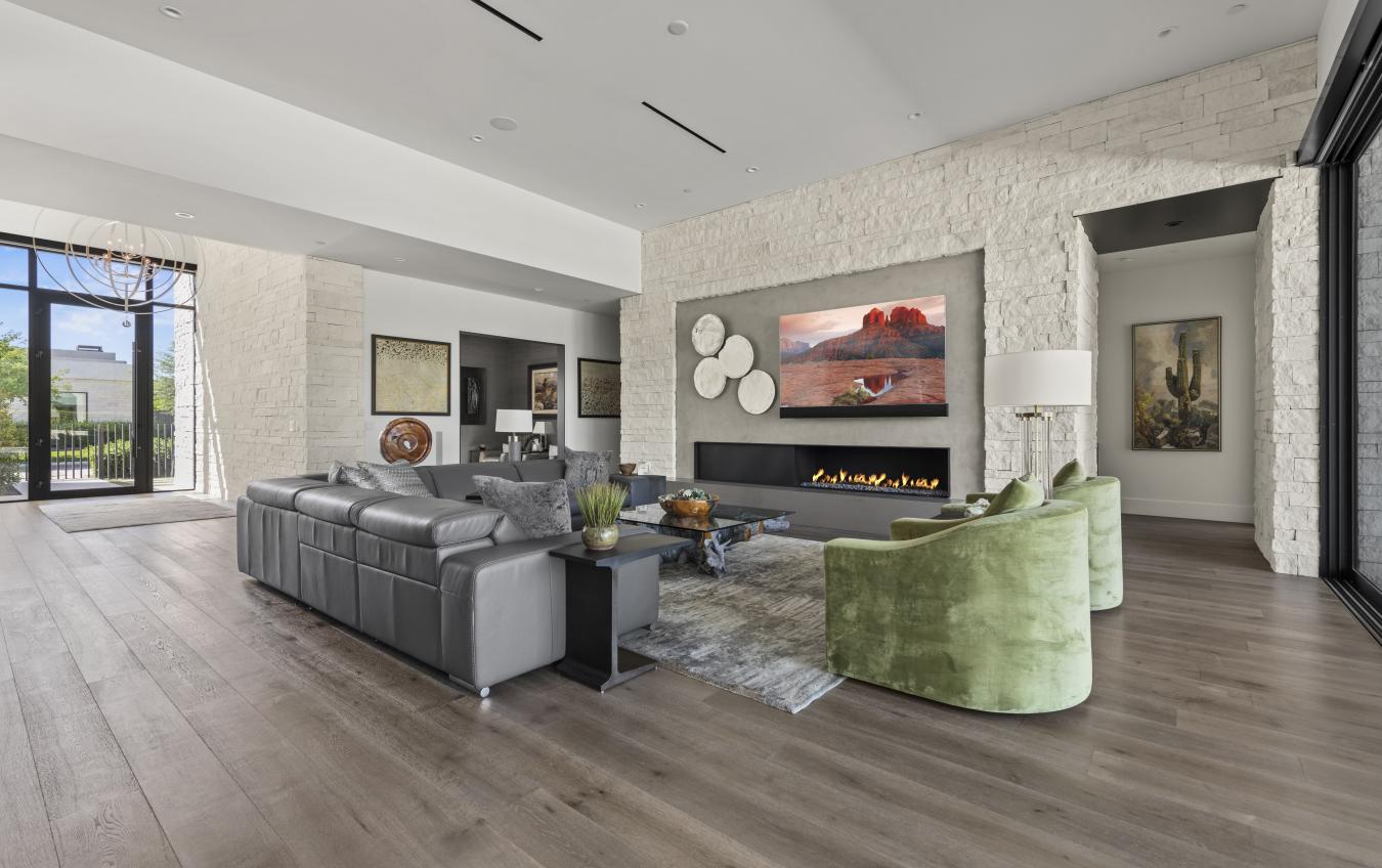 Paradise Valley, Arizona, 85253, United States, 4 Bedrooms Bedrooms, ,4 BathroomsBathrooms,Residential,For Sale,1992785