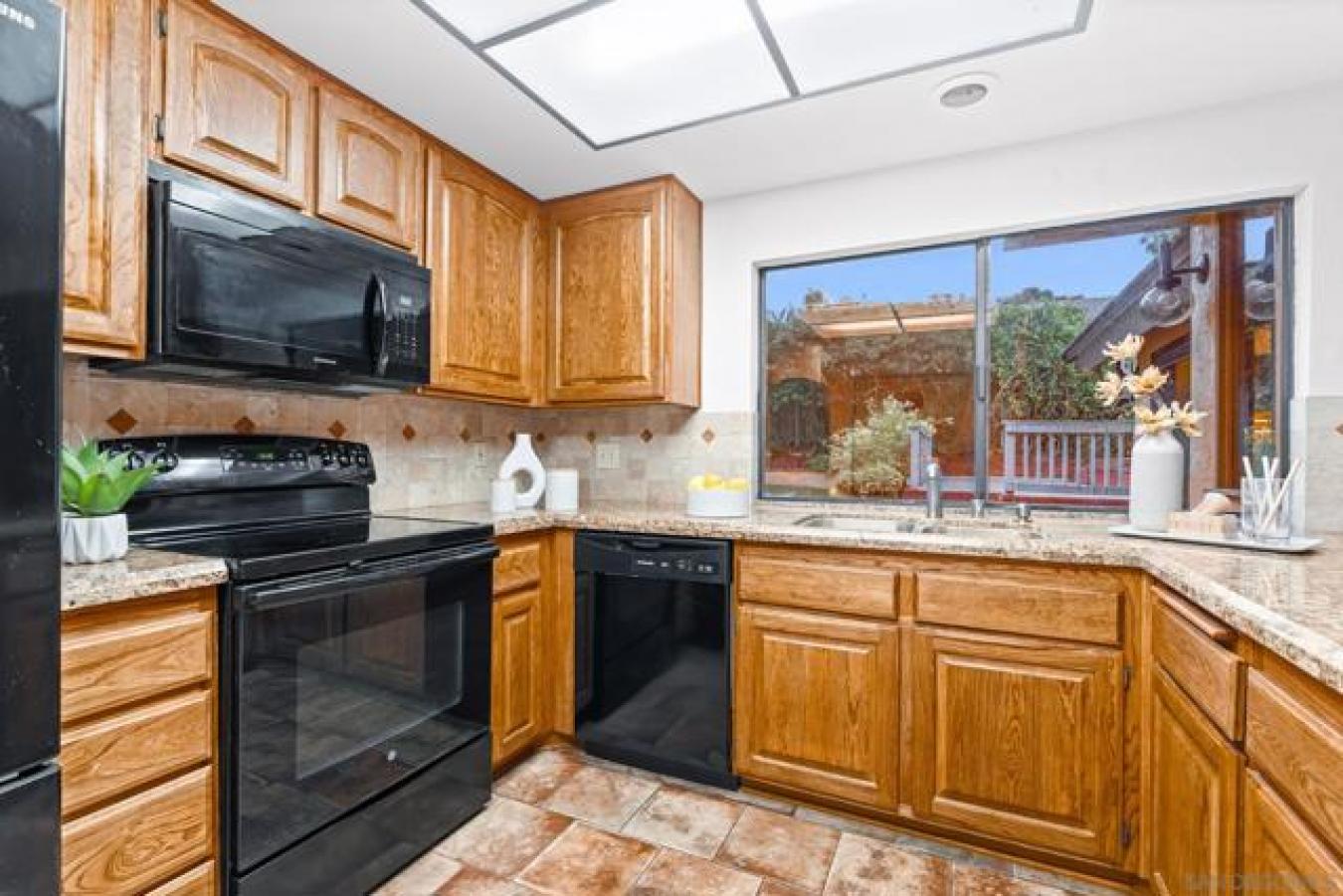 Encinitas, San Diego, 92024, United States, 4 Bedrooms Bedrooms, ,2 BathroomsBathrooms,Residential,For Sale,1992608