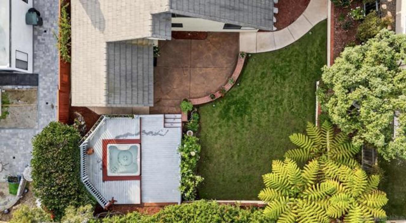 Encinitas, San Diego, 92024, United States, 4 Bedrooms Bedrooms, ,2 BathroomsBathrooms,Residential,For Sale,1992608