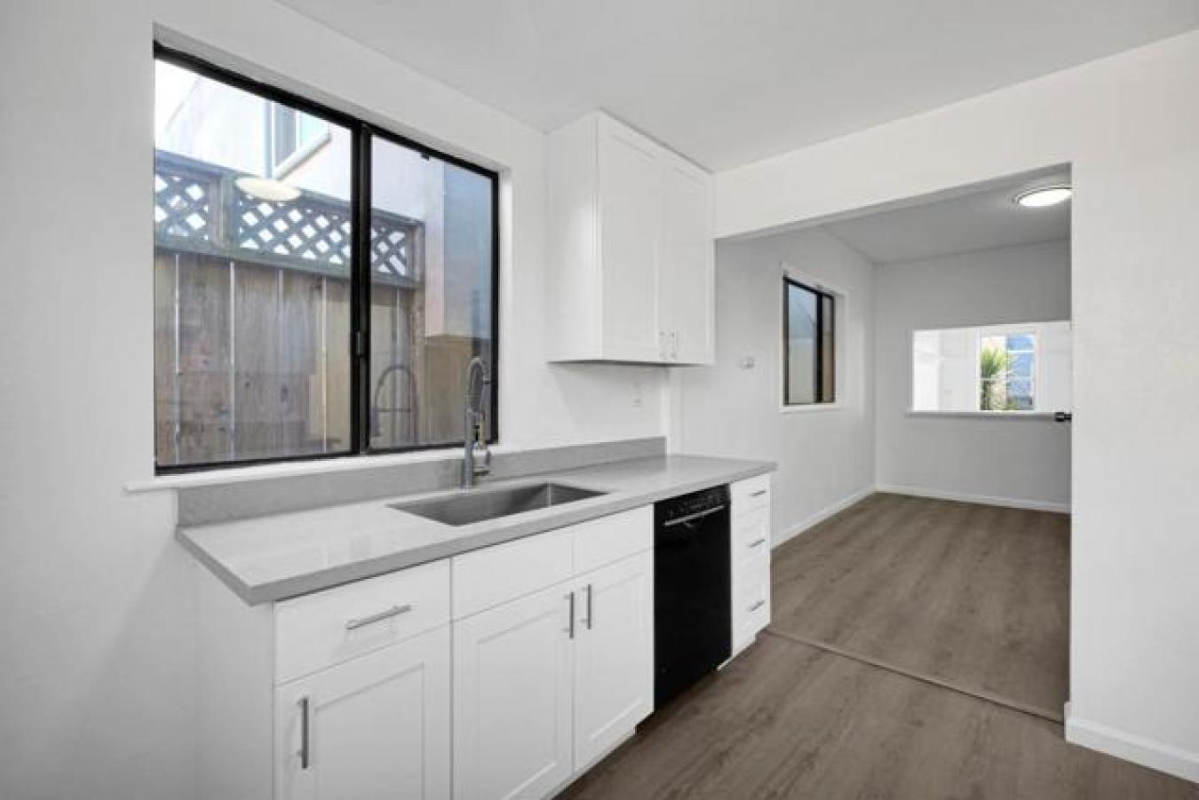 San Francisco, San Francisco, 94112, United States, 2 Bedrooms Bedrooms, ,2 BathroomsBathrooms,Residential,For Sale,1992603