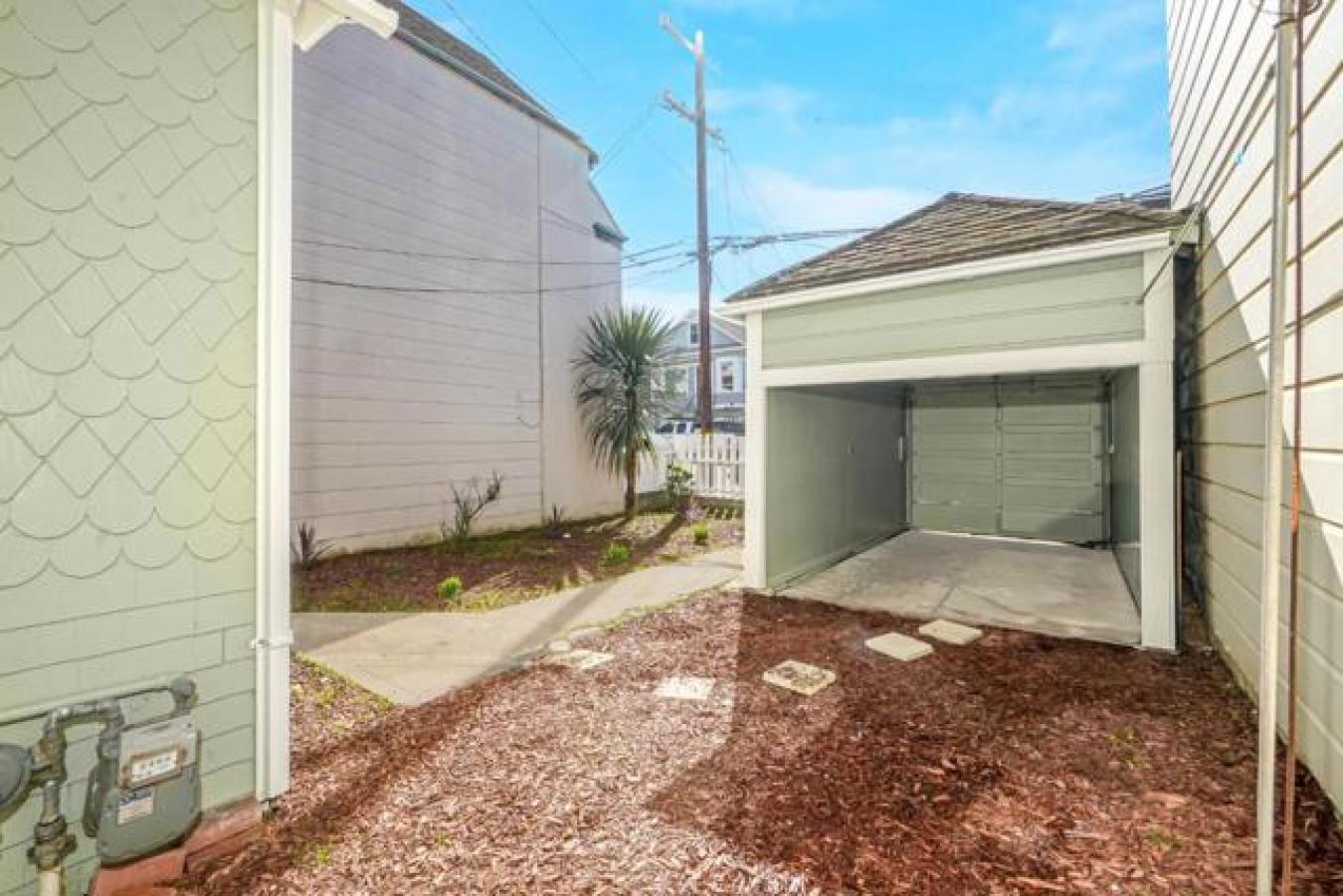 San Francisco, San Francisco, 94112, United States, 2 Bedrooms Bedrooms, ,2 BathroomsBathrooms,Residential,For Sale,1992603