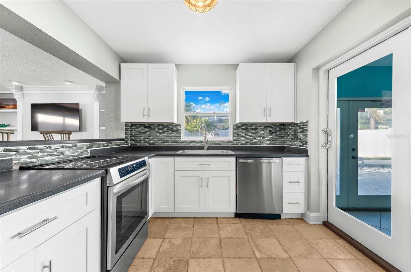 BELLEAIR BEACH, Pinellas, 33786, United States, 3 Bedrooms Bedrooms, ,1 BathroomBathrooms,Residential,For Sale,1992780