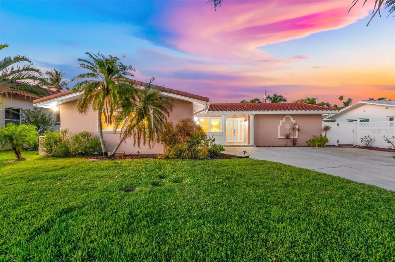 BELLEAIR BEACH, Pinellas, 33786, United States, 3 Bedrooms Bedrooms, ,1 BathroomBathrooms,Residential,For Sale,1992780