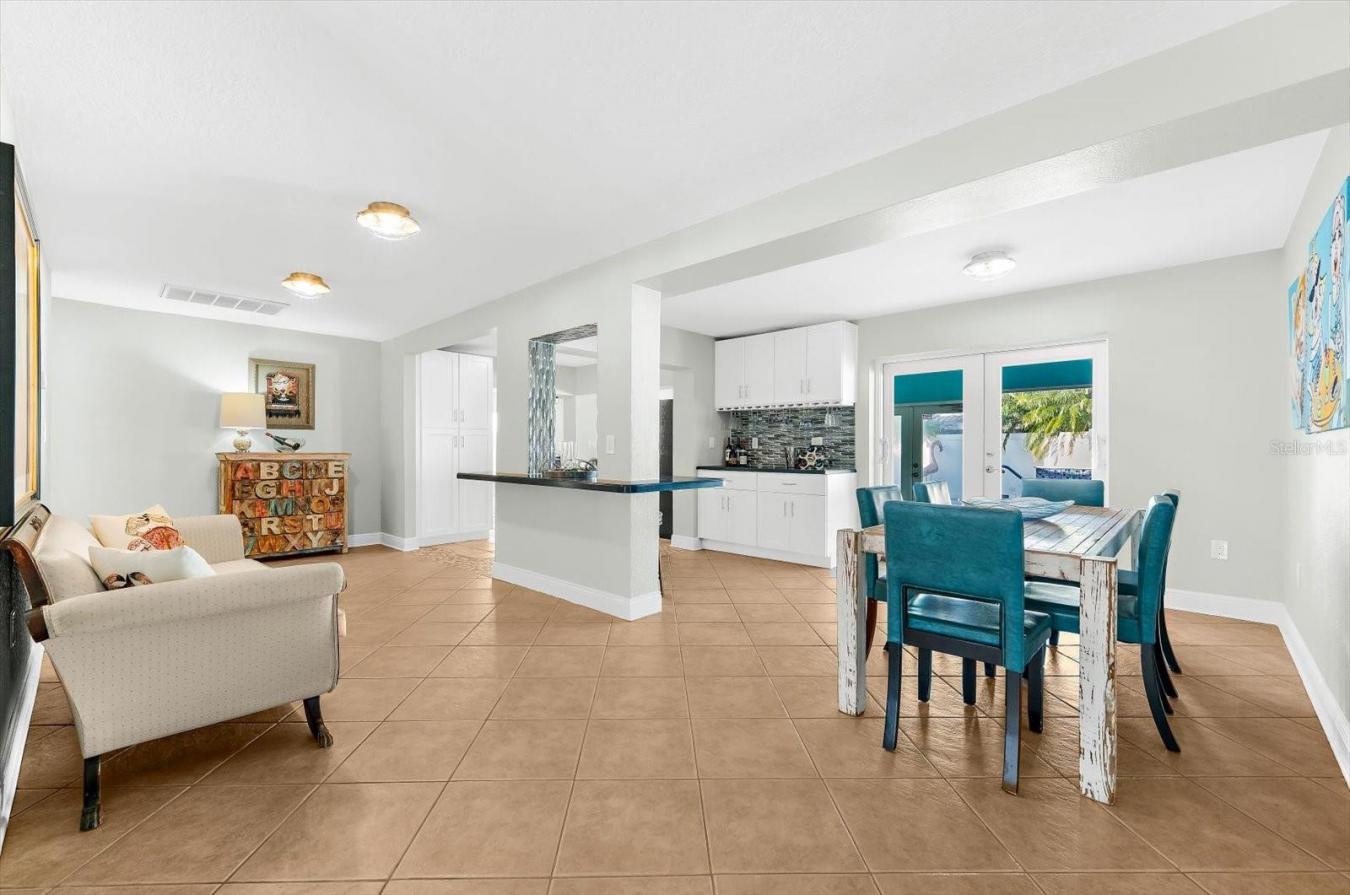 BELLEAIR BEACH, Pinellas, 33786, United States, 3 Bedrooms Bedrooms, ,1 BathroomBathrooms,Residential,For Sale,1992780
