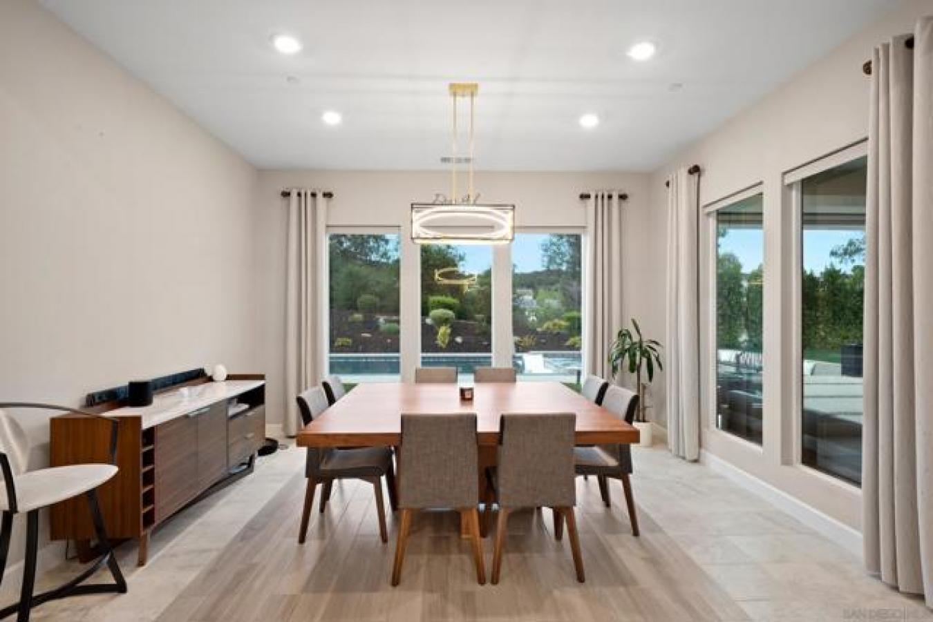 Escondido, San Diego, 92029, United States, 4 Bedrooms Bedrooms, ,4 BathroomsBathrooms,Residential,For Sale,1992778