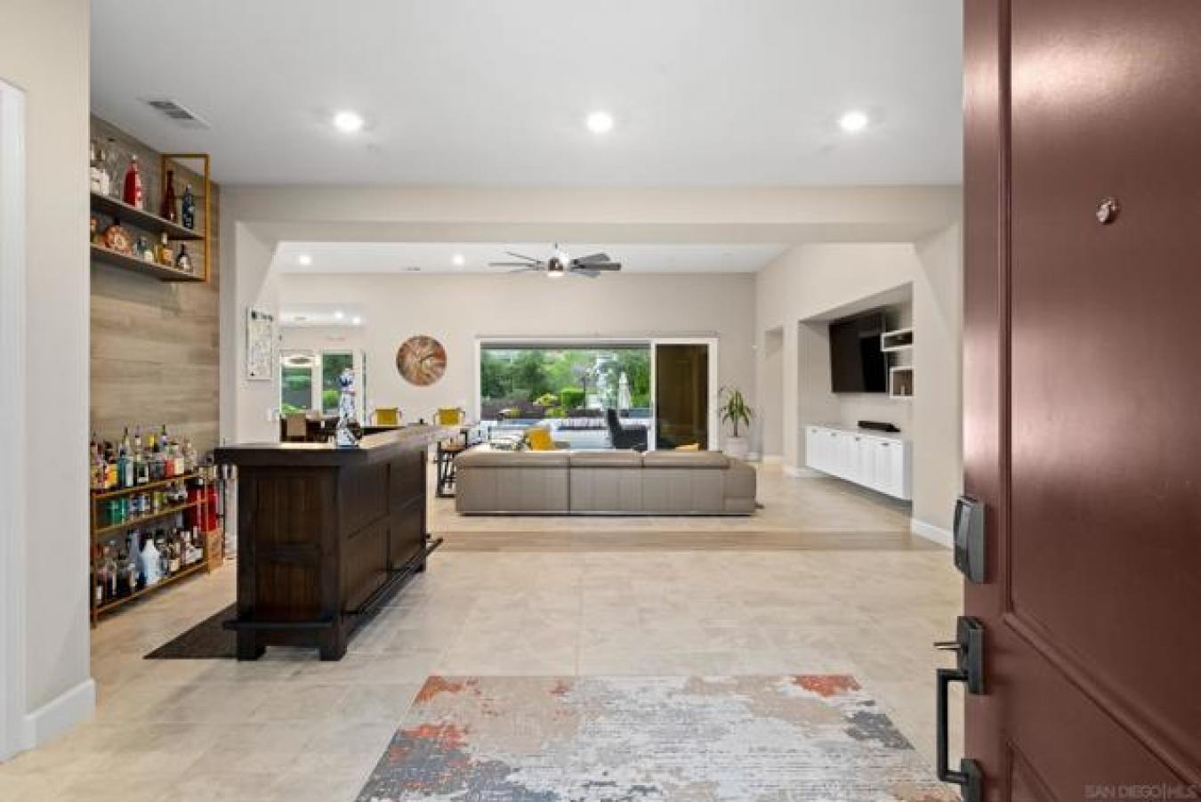 Escondido, San Diego, 92029, United States, 4 Bedrooms Bedrooms, ,4 BathroomsBathrooms,Residential,For Sale,1992778