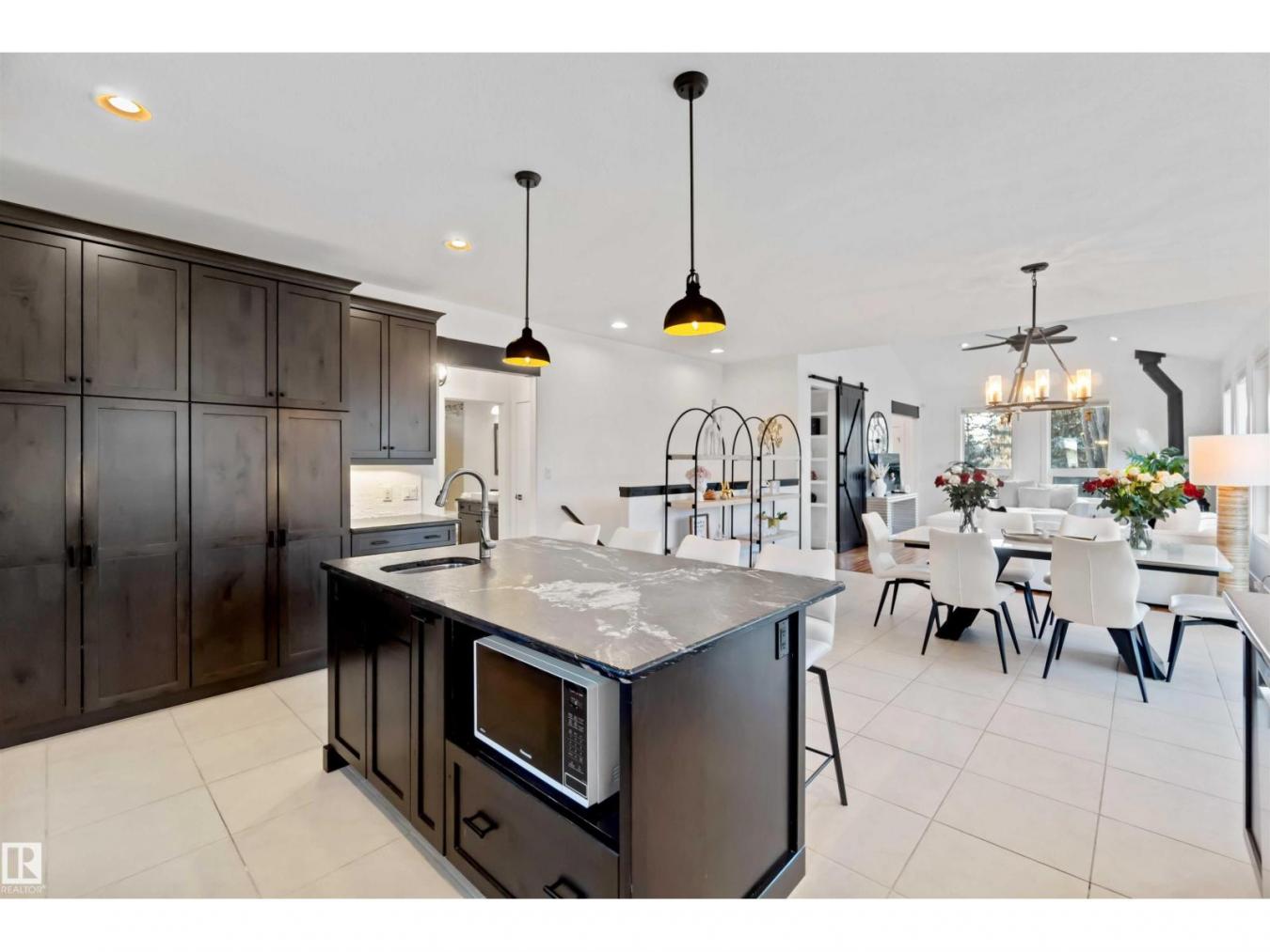 St. Albert, AB, T8N 0Y7, Canada, 4 Bedrooms Bedrooms, ,3 BathroomsBathrooms,Residential,For Sale,1994306