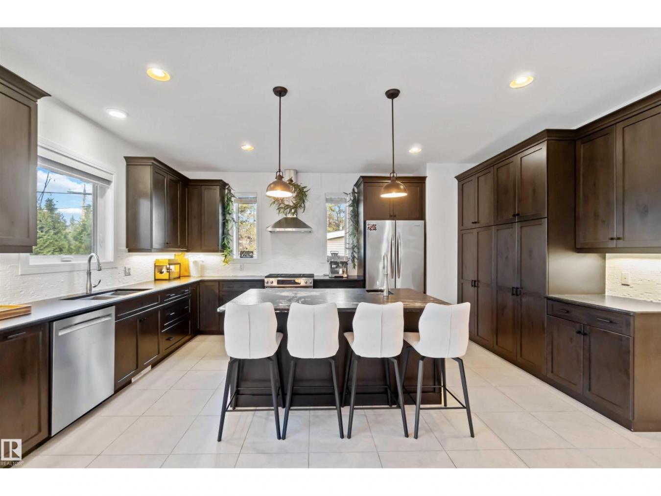 St. Albert, AB, T8N 0Y7, Canada, 4 Bedrooms Bedrooms, ,3 BathroomsBathrooms,Residential,For Sale,1994306