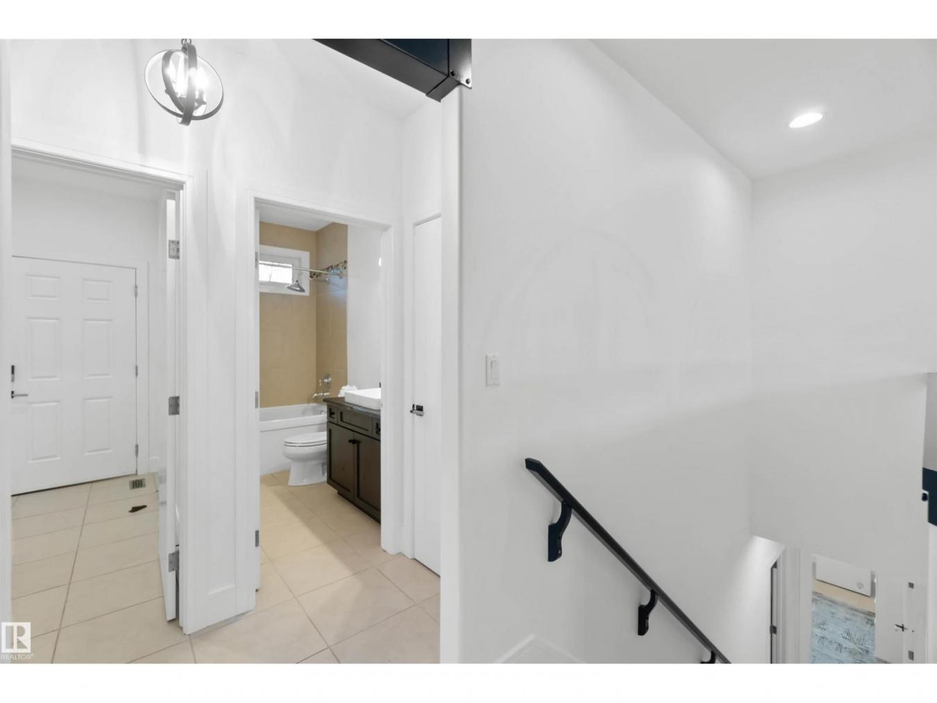 St. Albert, AB, T8N 0Y7, Canada, 4 Bedrooms Bedrooms, ,3 BathroomsBathrooms,Residential,For Sale,1994306