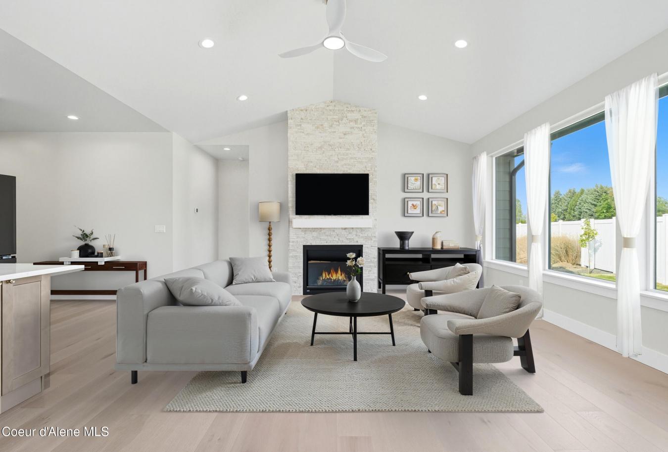 Post Falls, Kootenai, 83854, United States, 5 Bedrooms Bedrooms, ,3 BathroomsBathrooms,Residential,For Sale,1994305