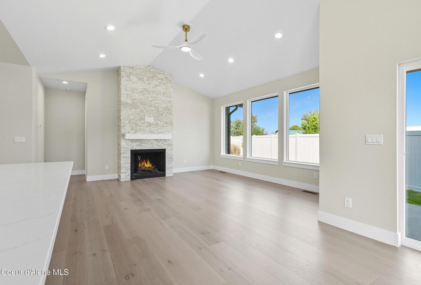 Post Falls, Kootenai, 83854, United States, 5 Bedrooms Bedrooms, ,3 BathroomsBathrooms,Residential,For Sale,1994305