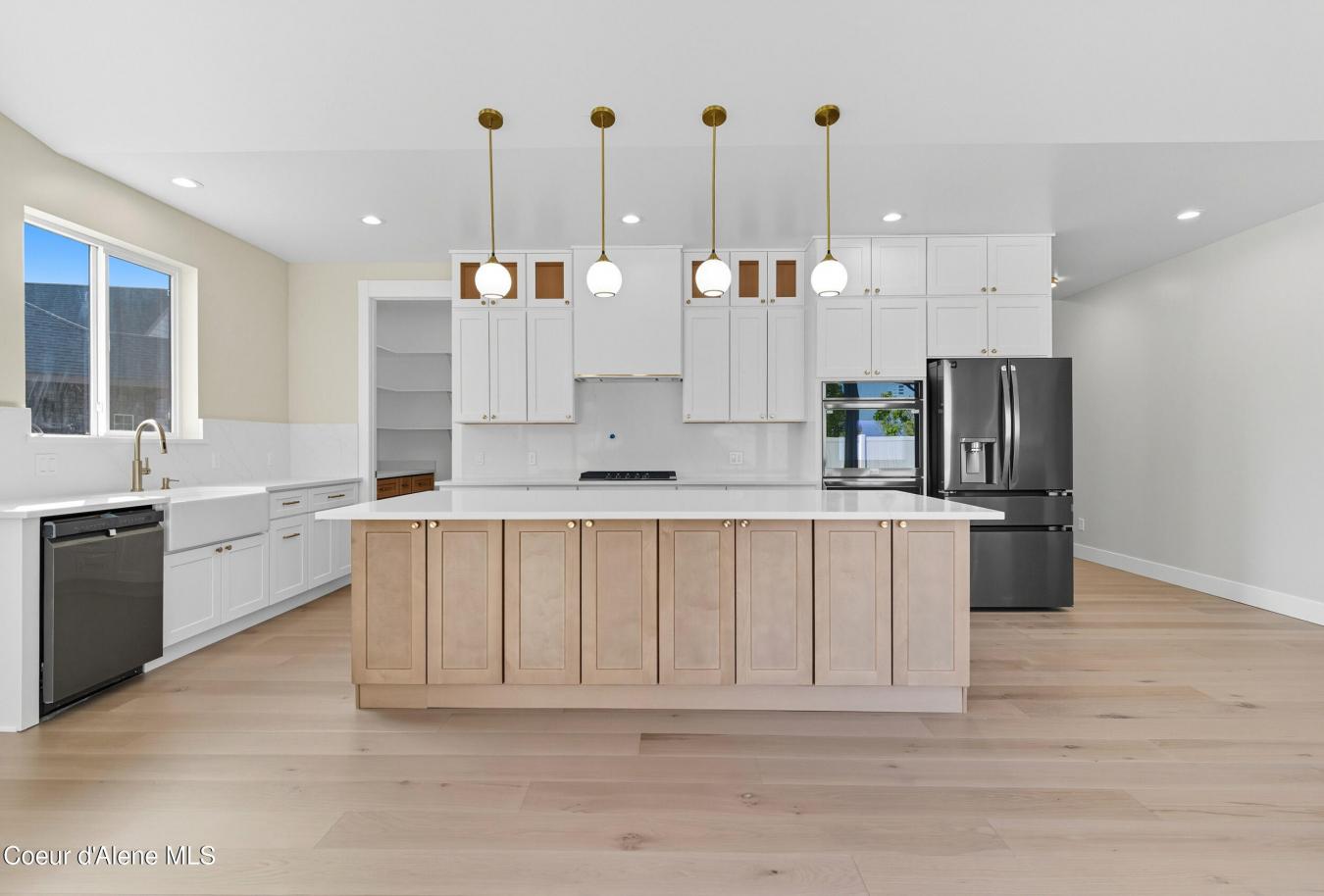 Post Falls, Kootenai, 83854, United States, 5 Bedrooms Bedrooms, ,3 BathroomsBathrooms,Residential,For Sale,1994305