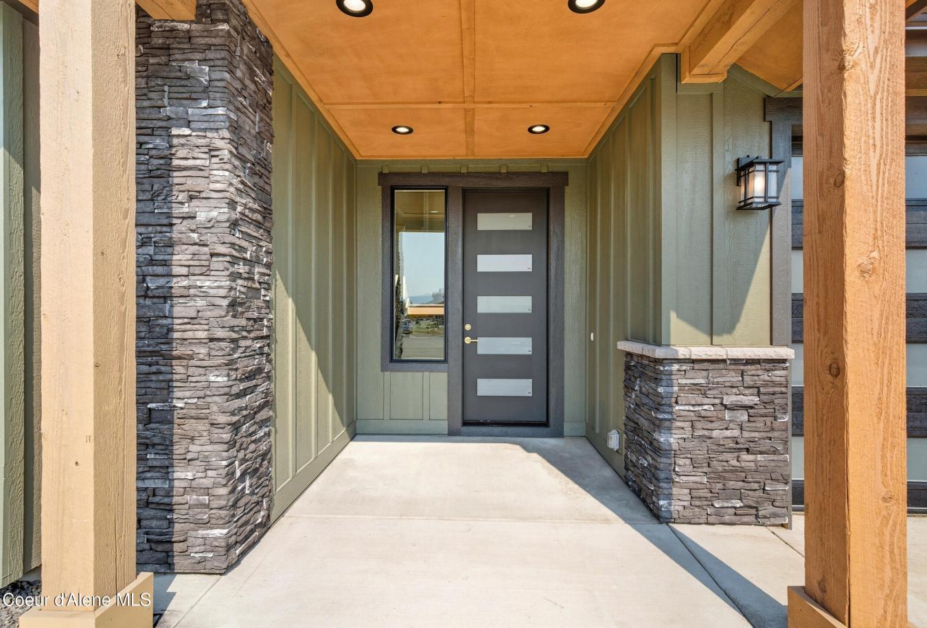 Post Falls, Kootenai, 83854, United States, 5 Bedrooms Bedrooms, ,3 BathroomsBathrooms,Residential,For Sale,1994305