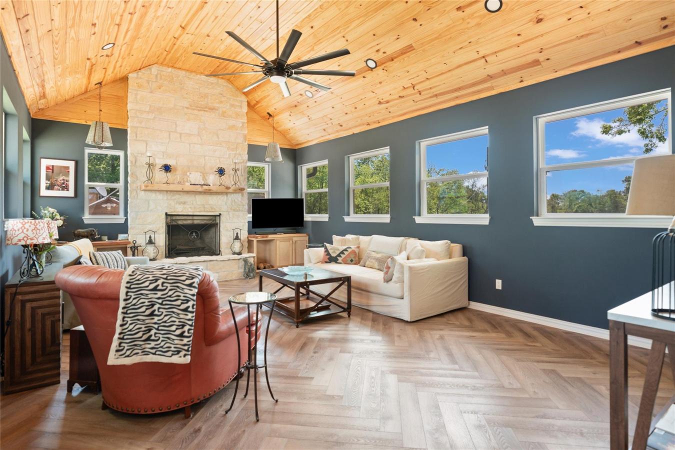 Crosby, Texas, 77532, United States, 5 Bedrooms Bedrooms, ,3 BathroomsBathrooms,Residential,For Sale,1994302