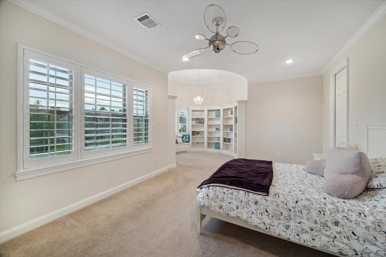 Kingwood, Harris, 77345, United States, 6 Bedrooms Bedrooms, ,3 BathroomsBathrooms,Residential,For Sale,1994299