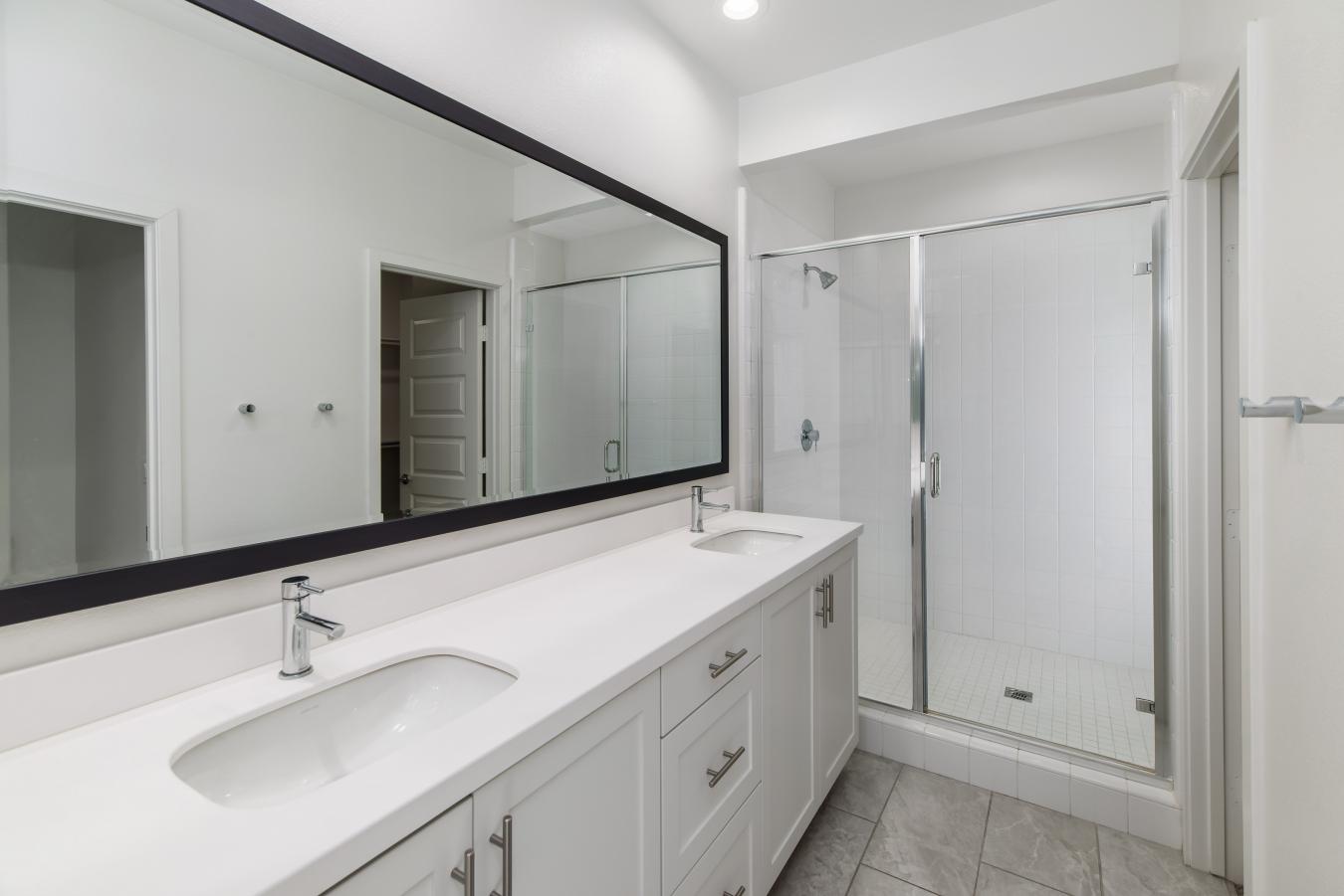 Carlsbad, San Diego, 92009, United States, 3 Bedrooms Bedrooms, ,4 BathroomsBathrooms,Residential,For Sale,2002576