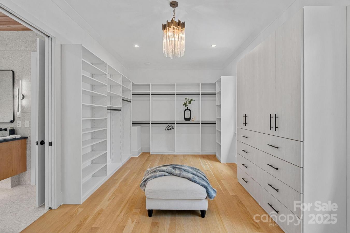 Fort Mill, York, 29708, United States, 5 Bedrooms Bedrooms, ,5 BathroomsBathrooms,Residential,For Sale,1995223