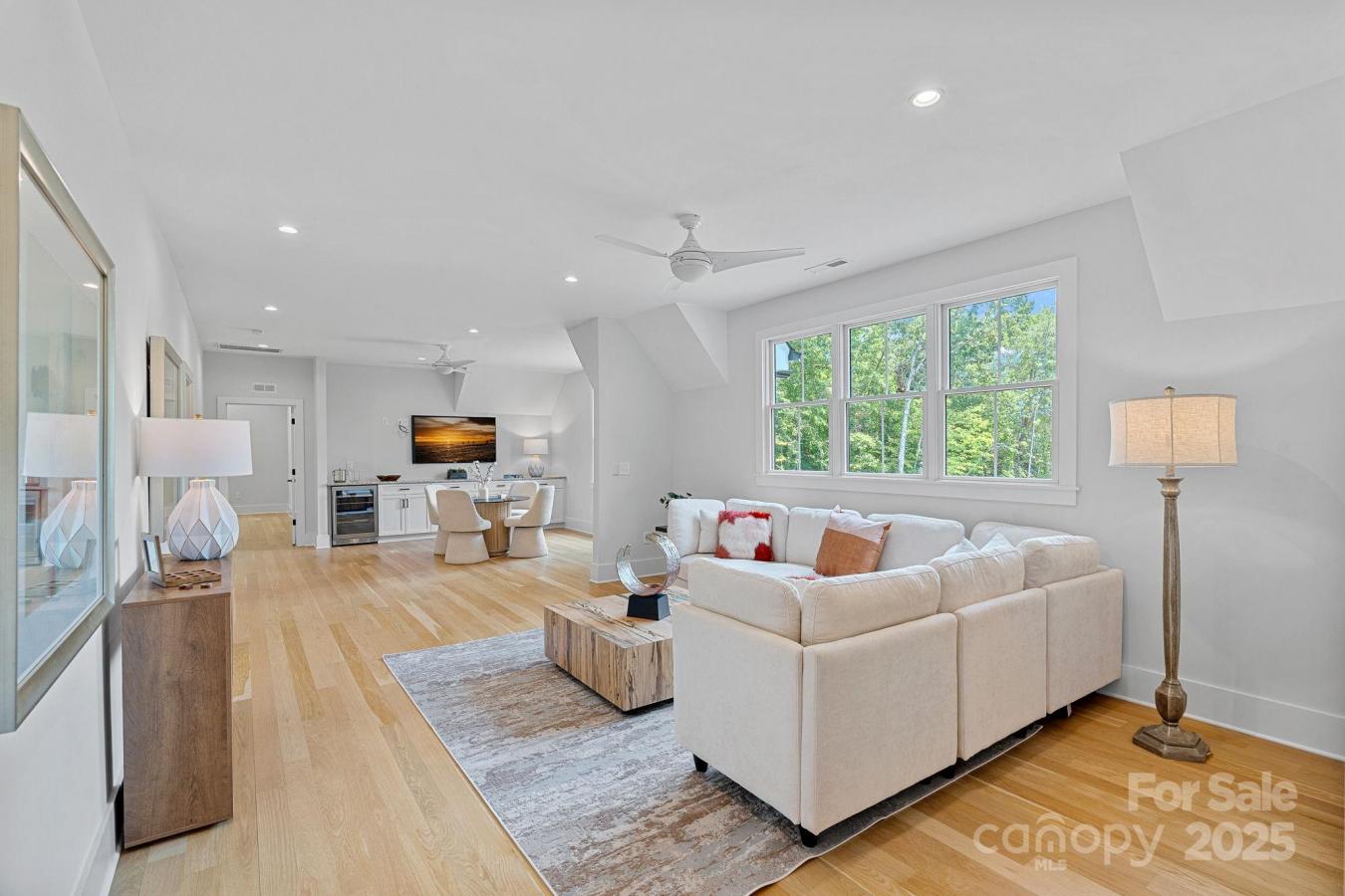 Fort Mill, York, 29708, United States, 5 Bedrooms Bedrooms, ,5 BathroomsBathrooms,Residential,For Sale,1995223