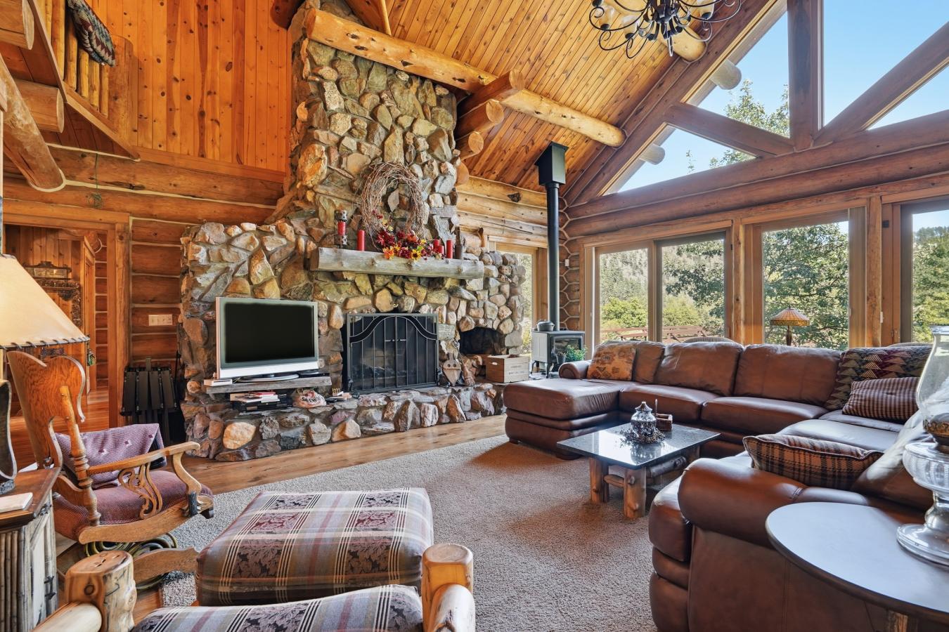 Rapid City, Pennington, 57702, United States, 4 Bedrooms Bedrooms, ,4 BathroomsBathrooms,Residential,For Sale,1994295