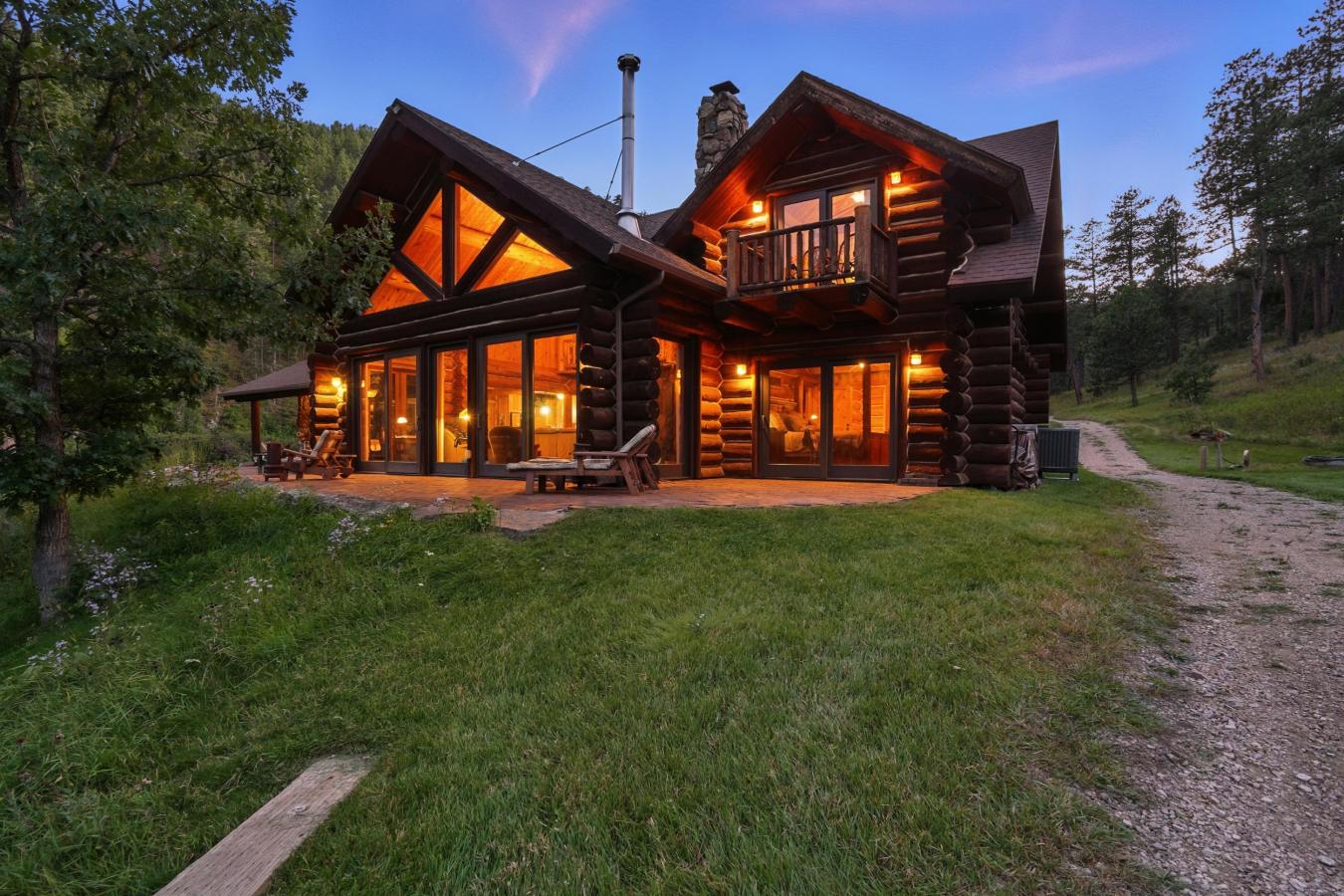 Rapid City, Pennington, 57702, United States, 4 Bedrooms Bedrooms, ,4 BathroomsBathrooms,Residential,For Sale,1994295