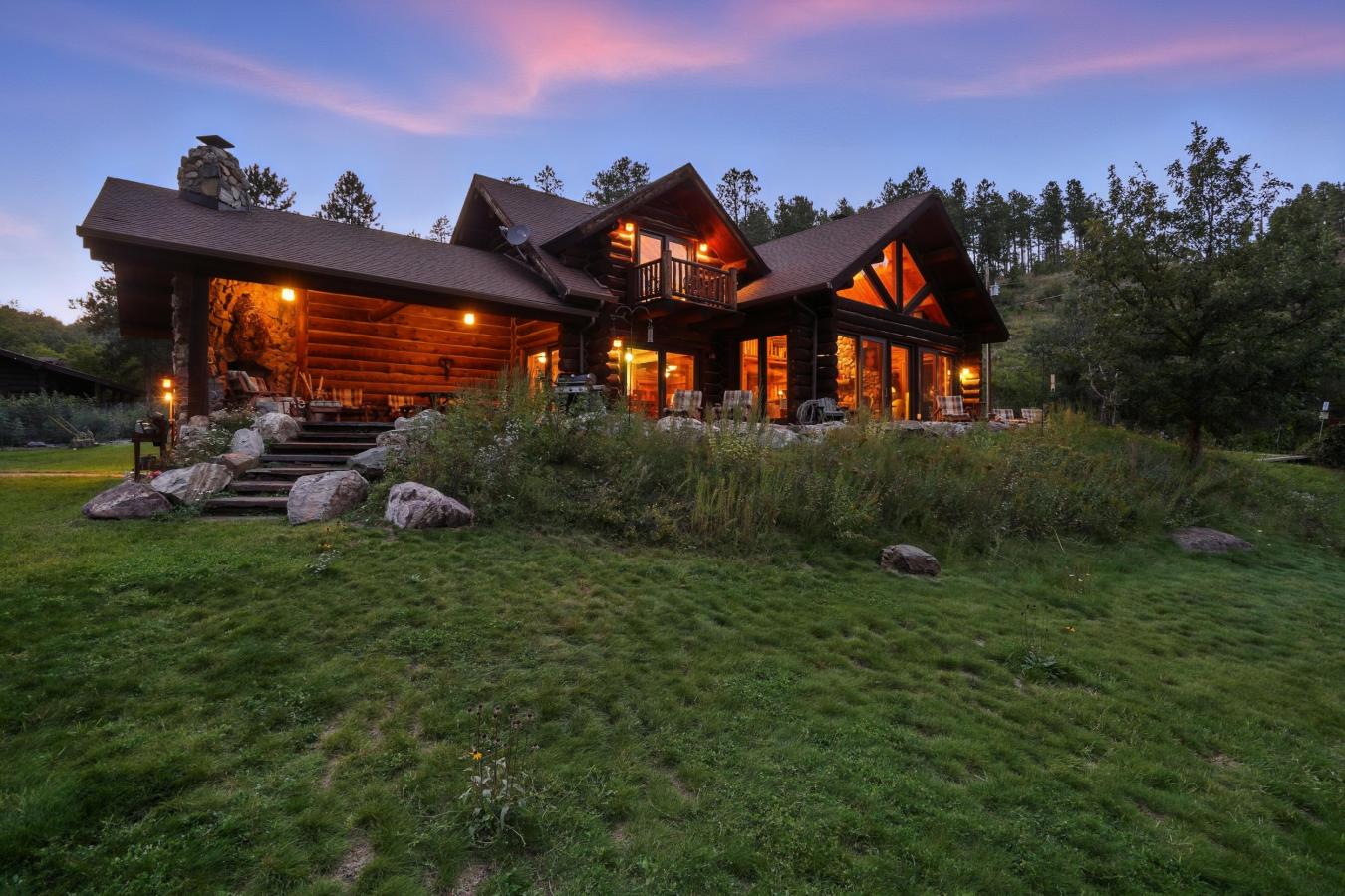 Rapid City, Pennington, 57702, United States, 4 Bedrooms Bedrooms, ,4 BathroomsBathrooms,Residential,For Sale,1994295