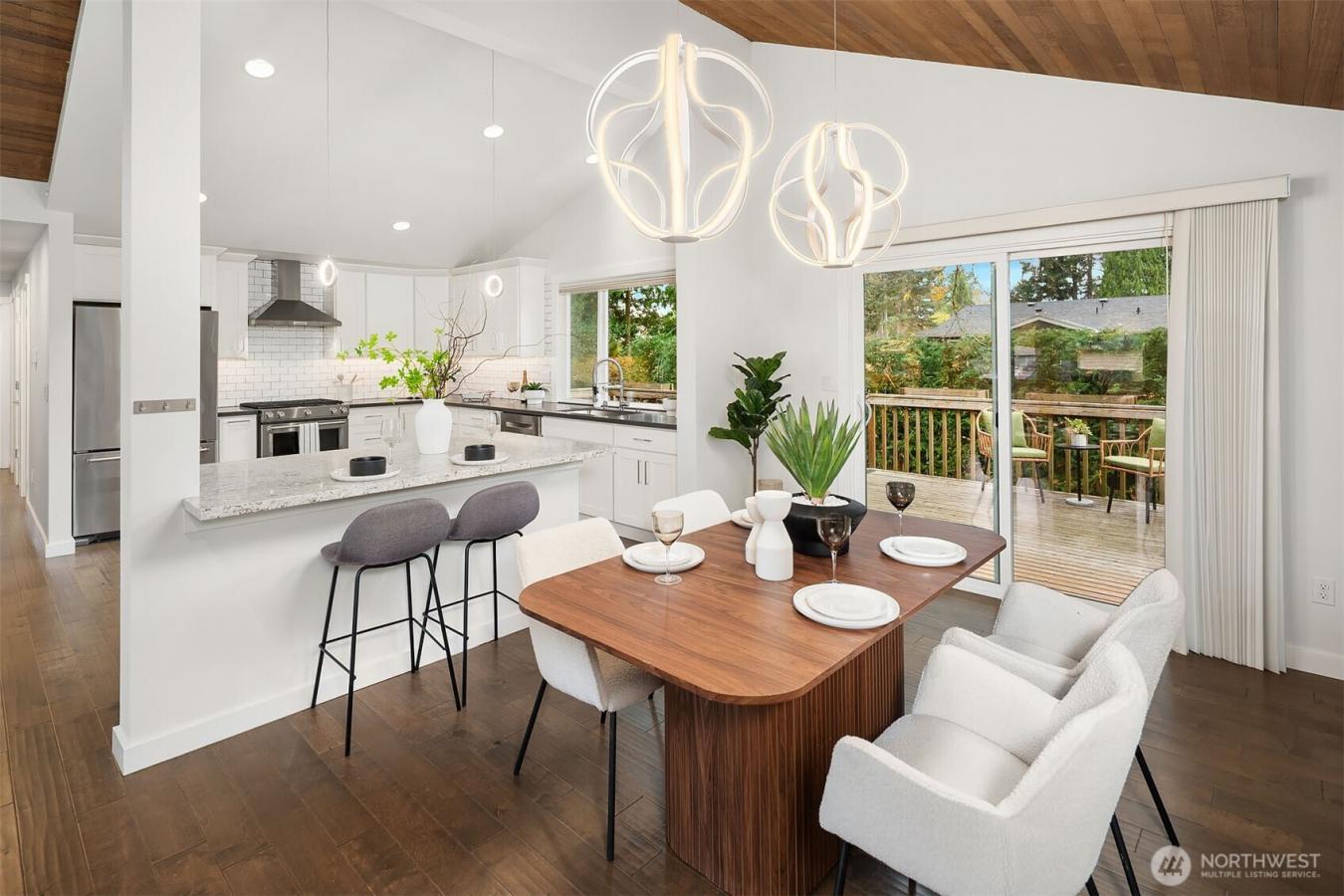 Kirkland, King, 98034, United States, 4 Bedrooms Bedrooms, ,3 BathroomsBathrooms,Residential,For Sale,1995221