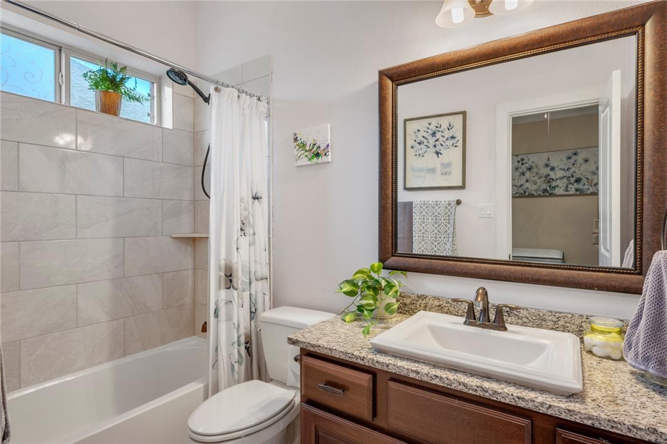 College Station, Brazos, 77845, United States, 5 Bedrooms Bedrooms, ,4 BathroomsBathrooms,Residential,For Sale,1995219