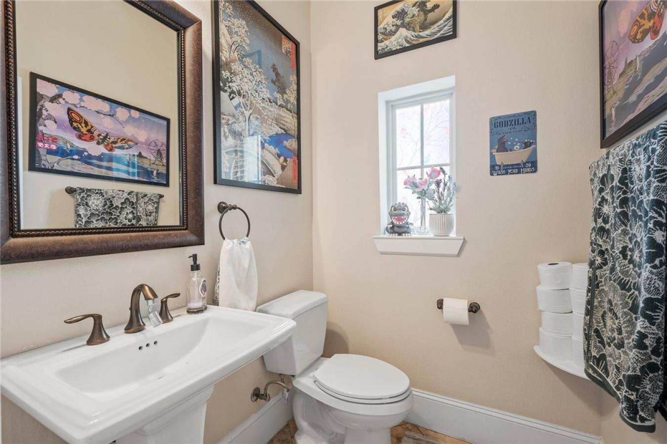 College Station, Brazos, 77845, United States, 5 Bedrooms Bedrooms, ,4 BathroomsBathrooms,Residential,For Sale,1995219