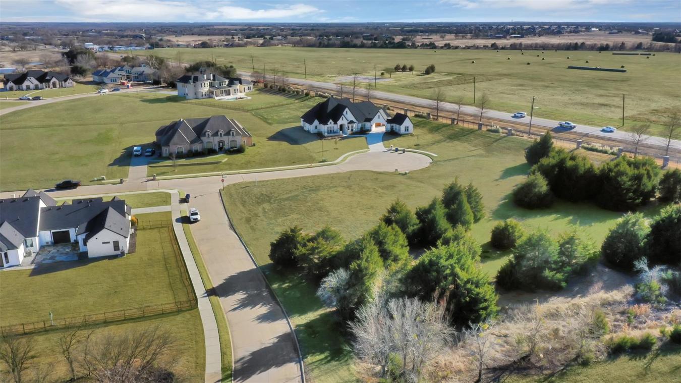 CORNER LOT! Option to build your dream home at a discount through the – image 4