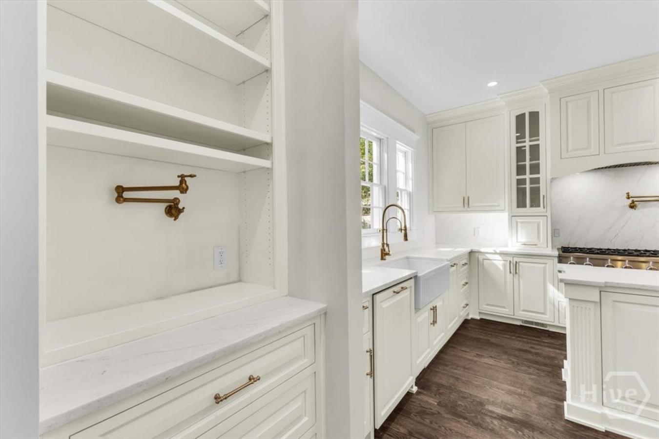 Savannah, Chatham, 31405, United States, 5 Bedrooms Bedrooms, ,6 BathroomsBathrooms,Residential,For Sale,1995216