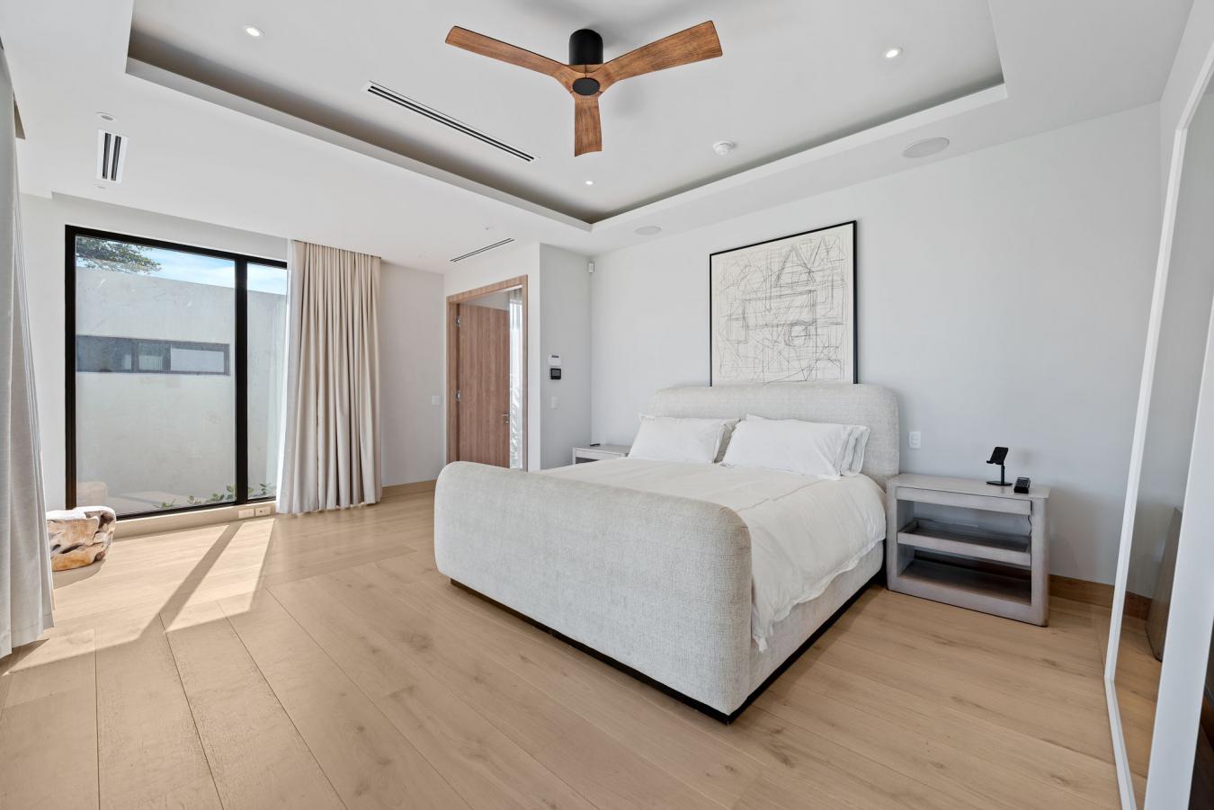 Miami Beach, Miami-Dade County, 33140, United States, 4 Bedrooms Bedrooms, ,4 BathroomsBathrooms,Residential,For Sale,1995214