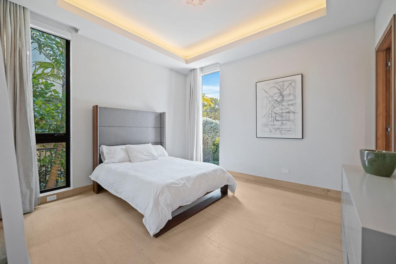 Miami Beach, Miami-Dade County, 33140, United States, 4 Bedrooms Bedrooms, ,4 BathroomsBathrooms,Residential,For Sale,1995214