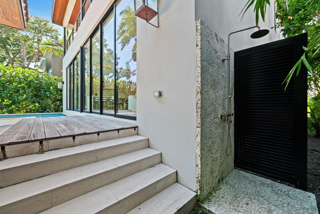 Miami Beach, Miami-Dade County, 33140, United States, 4 Bedrooms Bedrooms, ,4 BathroomsBathrooms,Residential,For Sale,1995214