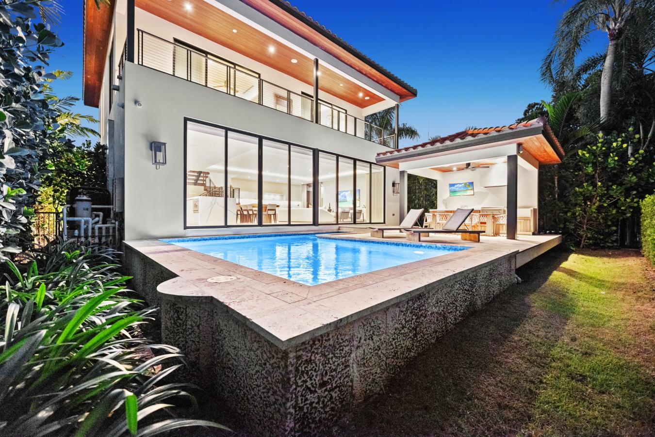 Miami Beach, Miami-Dade County, 33140, United States, 4 Bedrooms Bedrooms, ,4 BathroomsBathrooms,Residential,For Sale,1995214