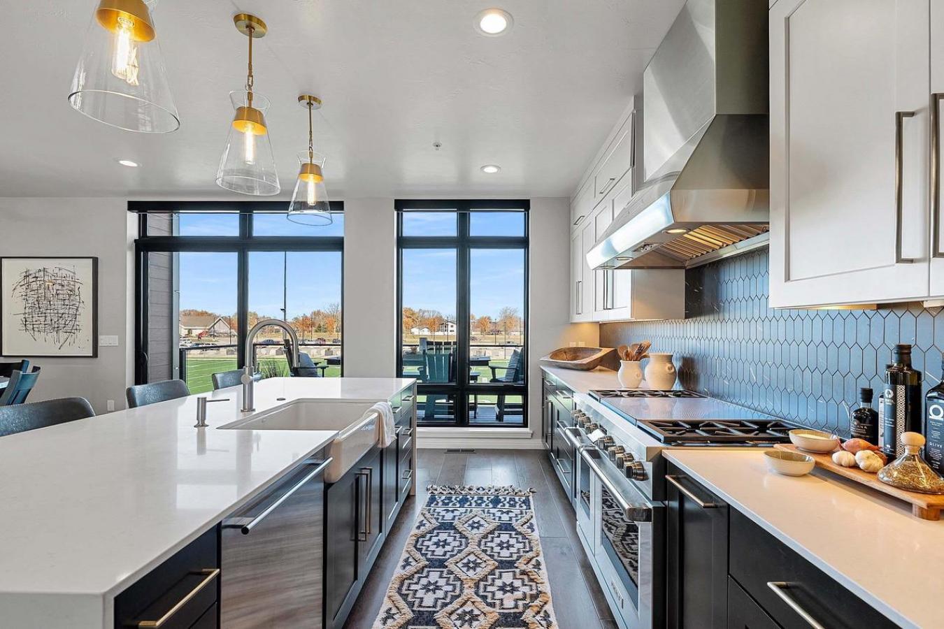 ASHWAUBENON, BROWN, 54304, United States, 2 Bedrooms Bedrooms, ,3 BathroomsBathrooms,Residential,For Sale,1995213