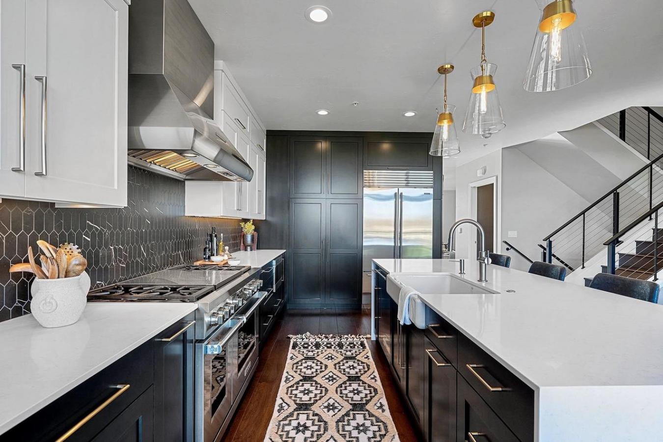 ASHWAUBENON, BROWN, 54304, United States, 2 Bedrooms Bedrooms, ,3 BathroomsBathrooms,Residential,For Sale,1995213